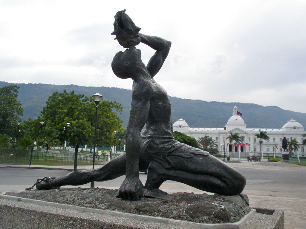 Nèg Mawon statue